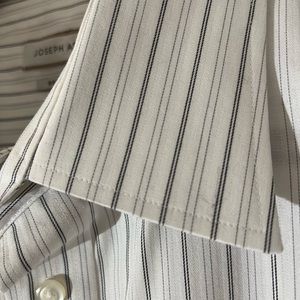 Men’s Joseph Abboud Dress Shirt/ Regular Fit / size 19 34/35/ non iron
